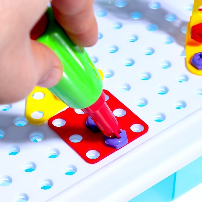 Конструктор Болтовая мозаика «Объёмные фигуры», с отвёрткой и основанием, 189 деталей Конструктор Болтовая мозаика «Объёмные фигуры», с отвёрткой и основанием, 189 деталей