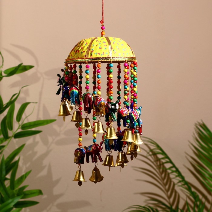Интерьерная подвеска с колокольчиками  Интерьерная подвеска с колокольчиками "Милые слоники" 16х16х60 см  Микс