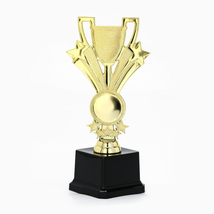 Фигура с кубком на подставке, 22 х 10.5 х 7.5 см Фигура с кубком на подставке, 22 х 10.5 х 7.5 см