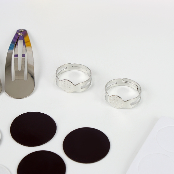 Термомозаика, 24 цвета, светятся в темноте, основа — 4 шт., пинцет — 2 шт., магнит — 5 шт., глазки Термомозаика, 24 цвета, светятся в темноте, основа — 4 шт., пинцет — 2 шт., магнит — 5 шт., глазки