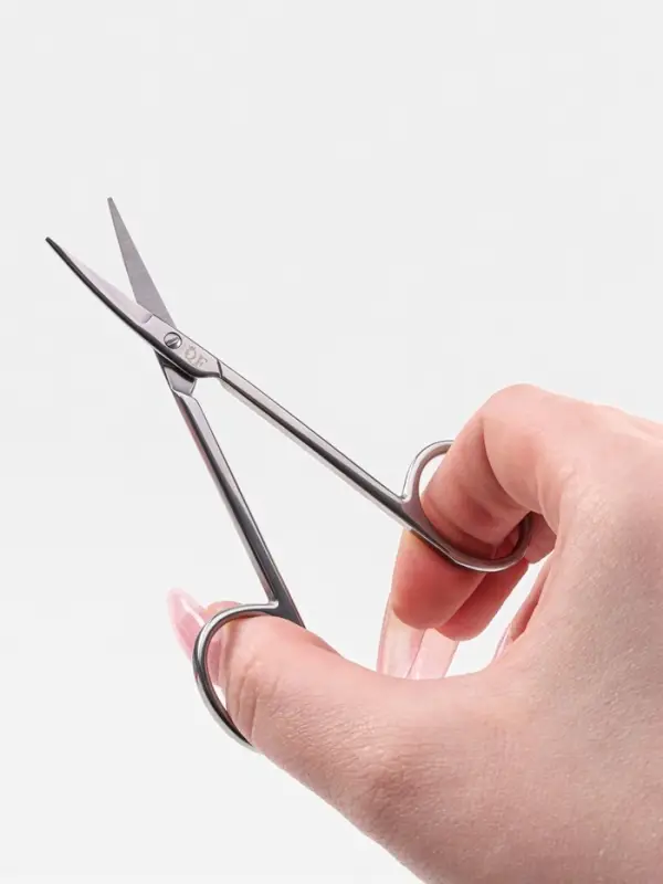 Ножницы маникюрные &laquo;Премиум&raquo;, загнутые, узкие, 10.5 см, на блистере