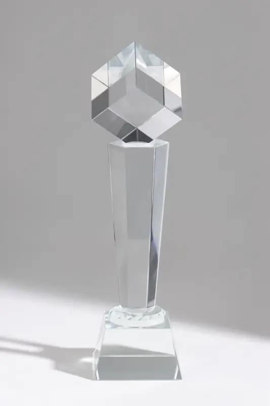 Стела стеклянная &laquo;Куб&raquo;, 7&times;7&times;25 см