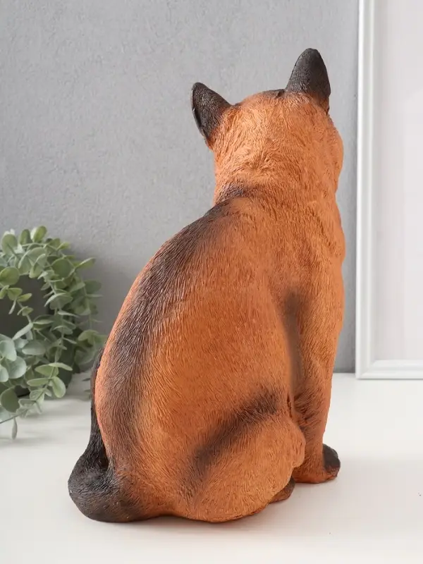 Фигурка (гипс) Кошка Сиамская окраска. Высота 31,5 см, Ширина 16 см, Длина 24 см.