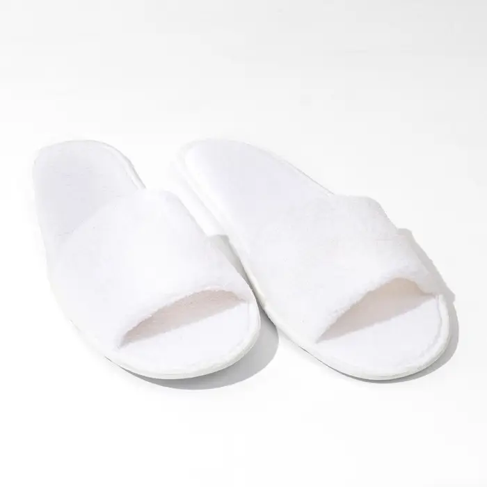 Тапочки корал флис, поролон 3 мм., картон 43 размер (индивидуальная упаковка) Тапочки корал флис, поролон 3 мм., картон 43 размер (индивидуальная упаковка)