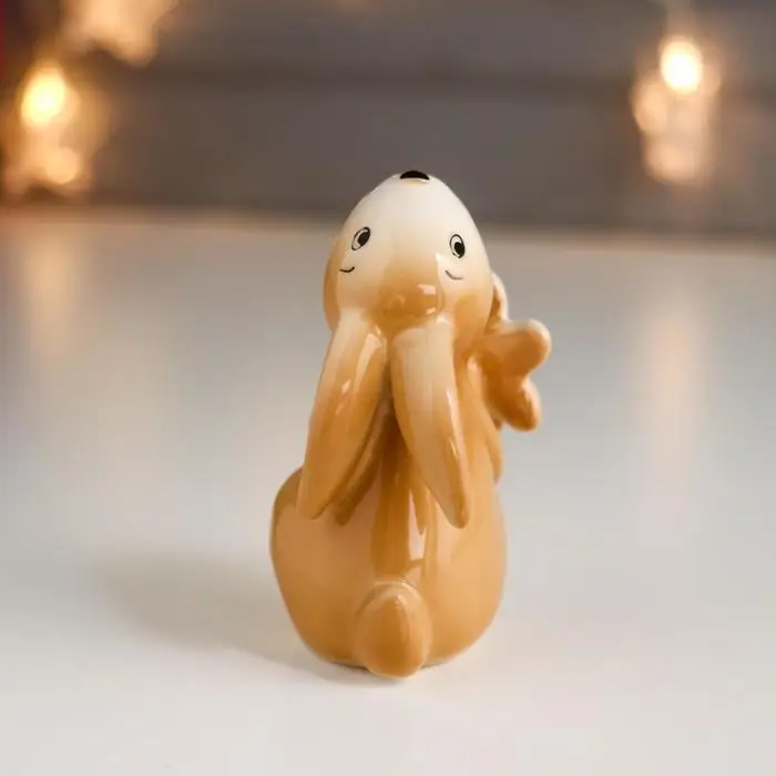 Сувенир керамика "Зайчик с ромашкой" 9,2х5,7х6,2 см