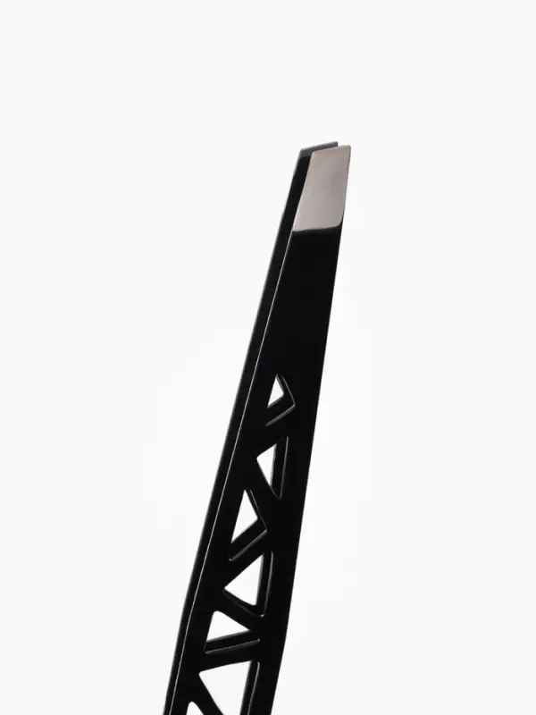 Пинцет &laquo;Геометрия&raquo;, скошенный, 9.5 см, чёрный