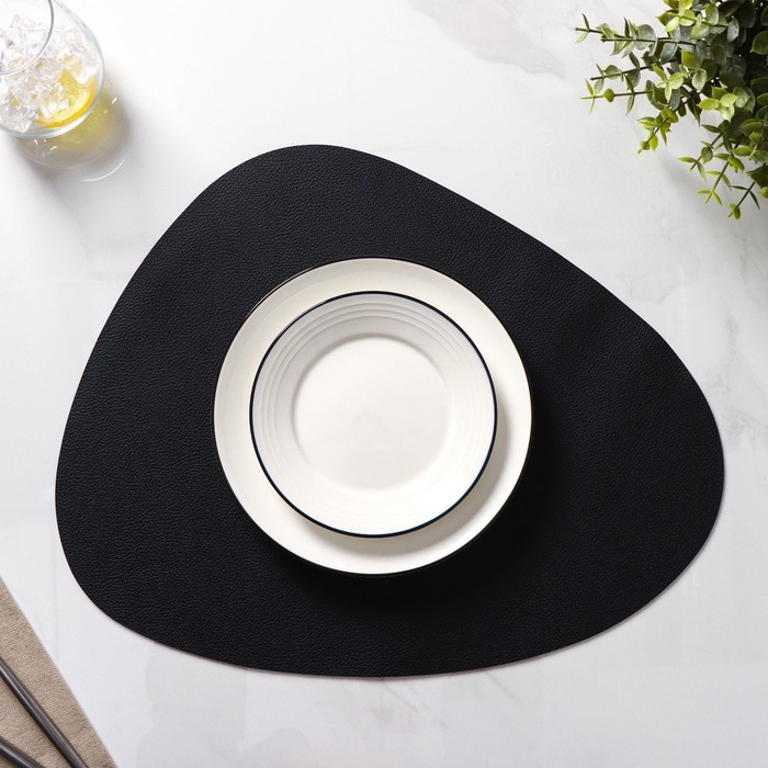 Набор салфеток сервировочных на стол Magistro «Тэм», 44×35 см, 4 шт, цвет чёрный Набор салфеток сервировочных на стол Magistro «Тэм», 44×35 см, 4 шт, цвет чёрный