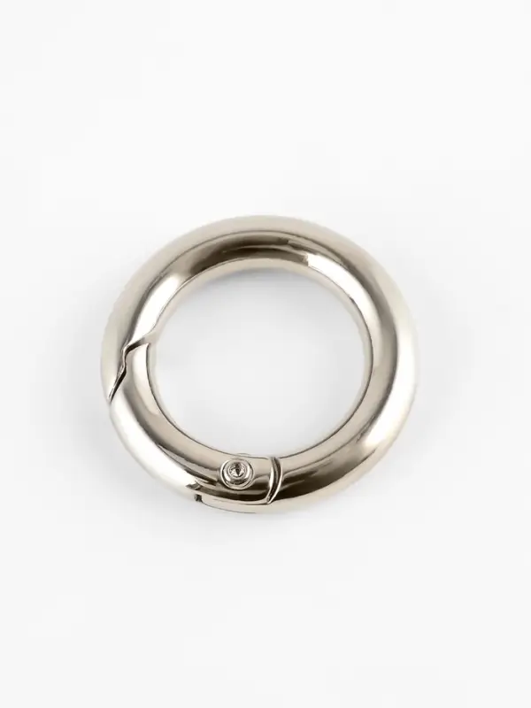 Кольца-карабины 6,7гр d16/24мм 4мм (наб 2шт цена за наб) серебряный TR Кольца-карабины 6,7гр d16/24мм 4мм (наб 2шт цена за наб) серебряный TR