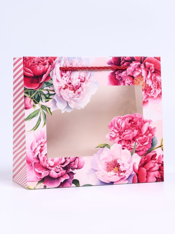 Пакет подарочный с окном "Пионы", 25 х 10 х 22 см