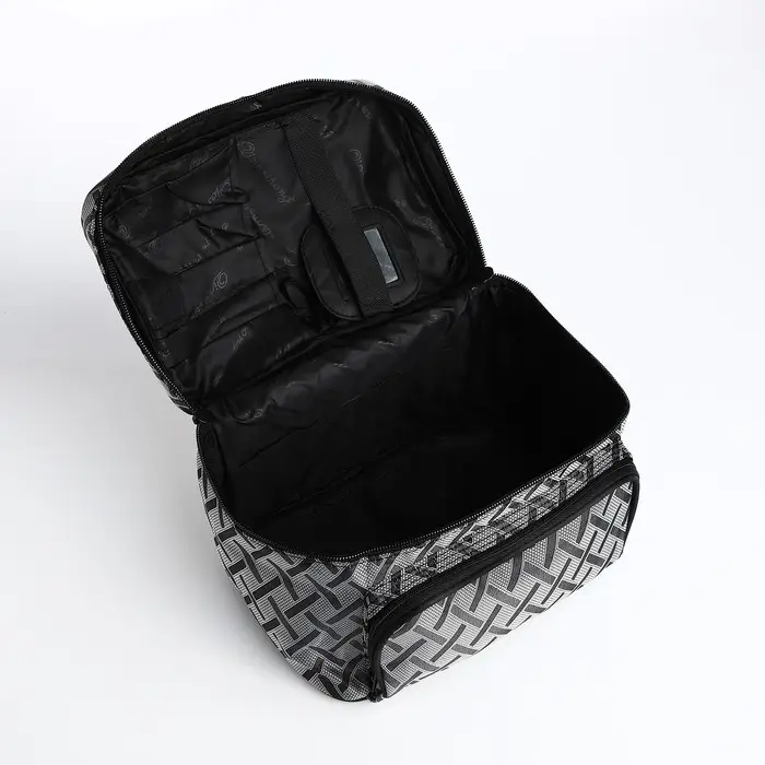 Косметичка на молнии, цвет серый