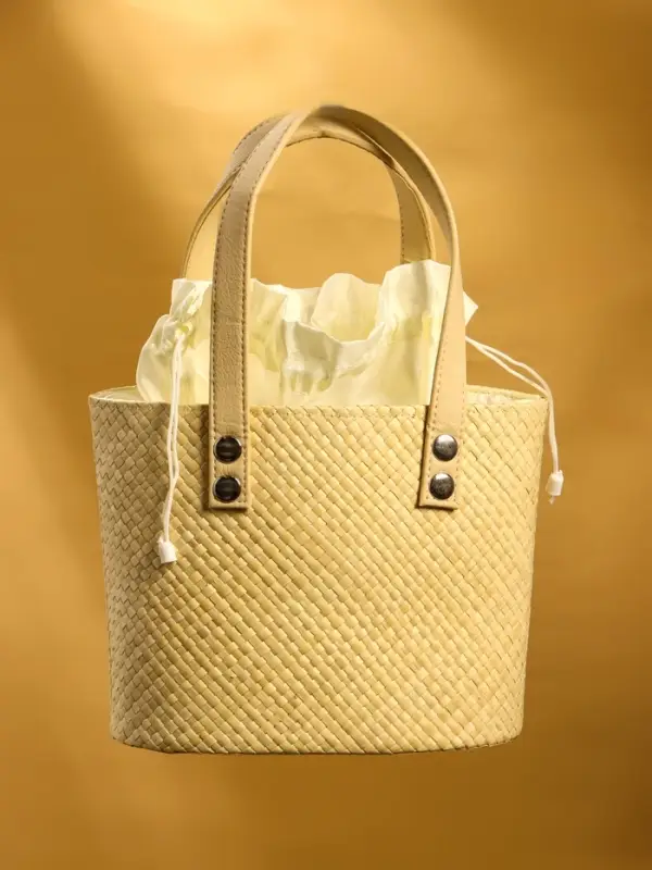 Сумка плетёная из пандана, 23×13×35 см, бежевая