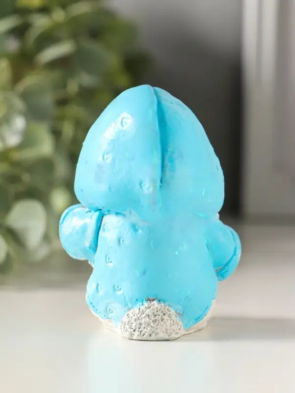 Статуэтка "Кролик в худи" 7х5х4 см, серый