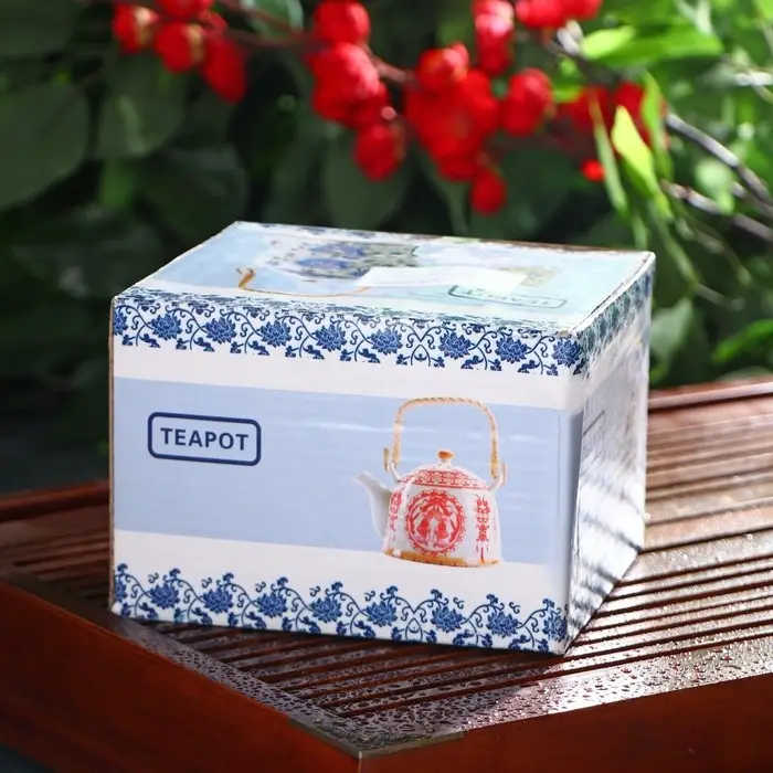 Чайник керамический заварочный &laquo;Иероглифы&raquo;, 600 мл, с металлическим ситом