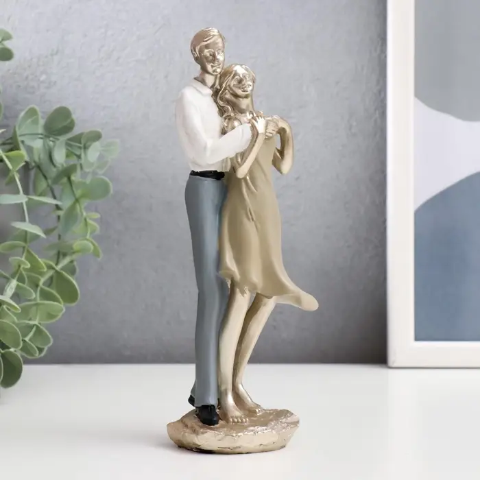 Фигурка полистоун &laquo;Влюблённые&raquo;, 20&times;8&times;6.5 см, МИКС