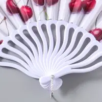 Веер складной &laquo;Вишенки на белом&raquo;, 22.5 см
