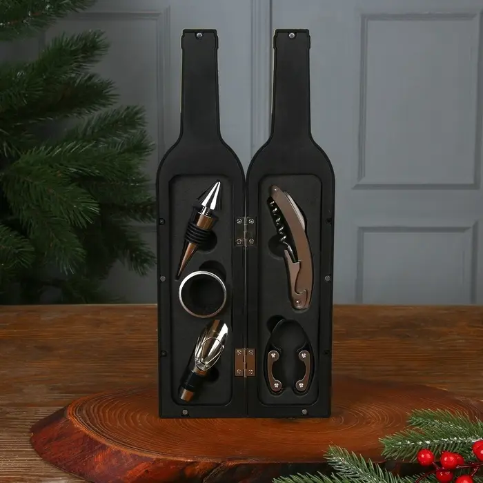 Подарочный набор для вина новогодний «Сказочная жизнь»: 5 предметов Подарочный набор для вина новогодний «Сказочная жизнь»: 5 предметов