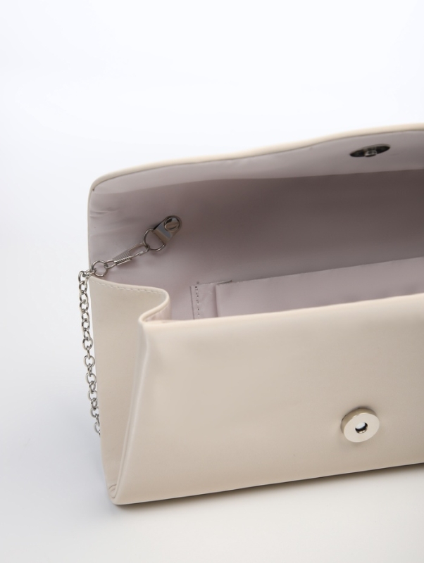 Сумка женская на магните, цвет кремовый