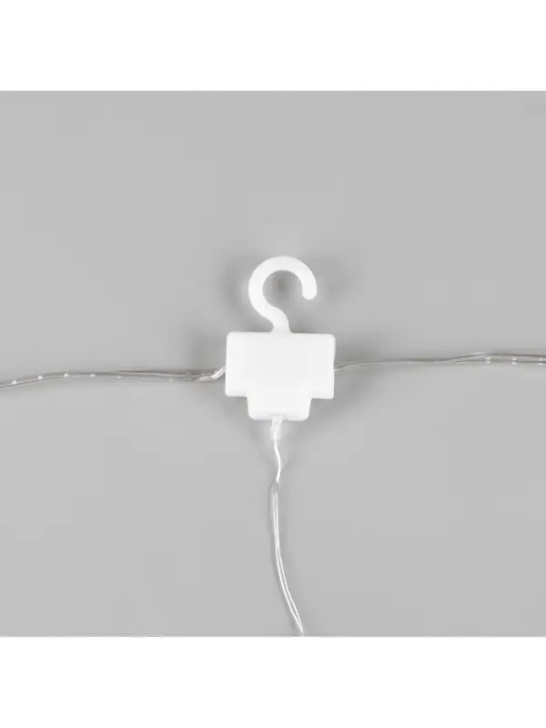 Гирлянда &laquo;Занавес&raquo; 2.8&times;3 м, роса на крючках, IP20, серебристая нить, 300 LED, свечение белое, мерцание, USB