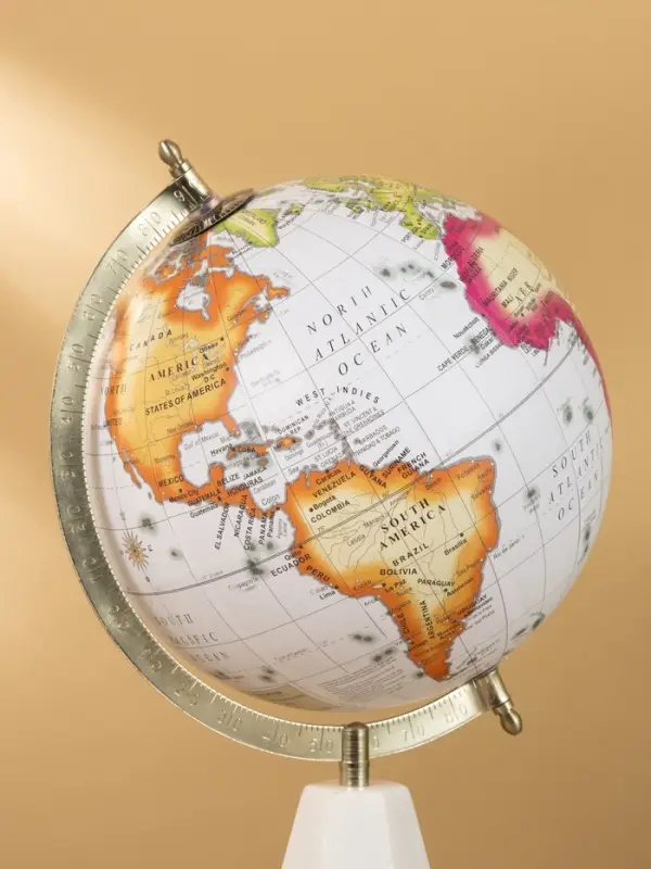 Глобус сувенирный 23х20х38 см, подставка мрамор Глобус сувенирный 23х20х38 см, подставка мрамор