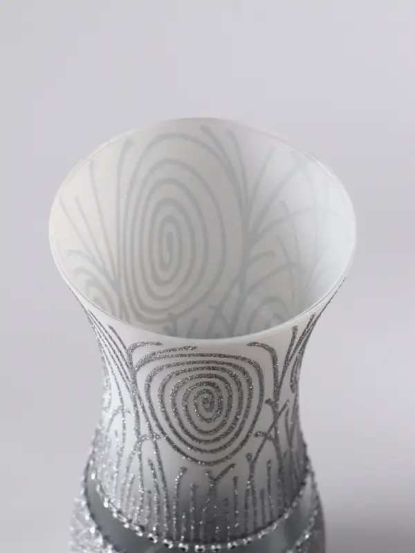 Ваза «Соблазн», волна, h=25.5 см, стекло, бело-серебристая Ваза «Соблазн», волна, h=25.5 см, стекло, бело-серебристая