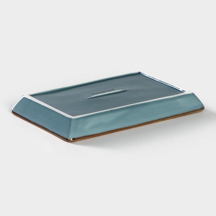 Маслёнка фарфоровая Magistro «Церера», 18×12 см, цвет голубой Маслёнка фарфоровая Magistro «Церера», 18×12 см, цвет голубой