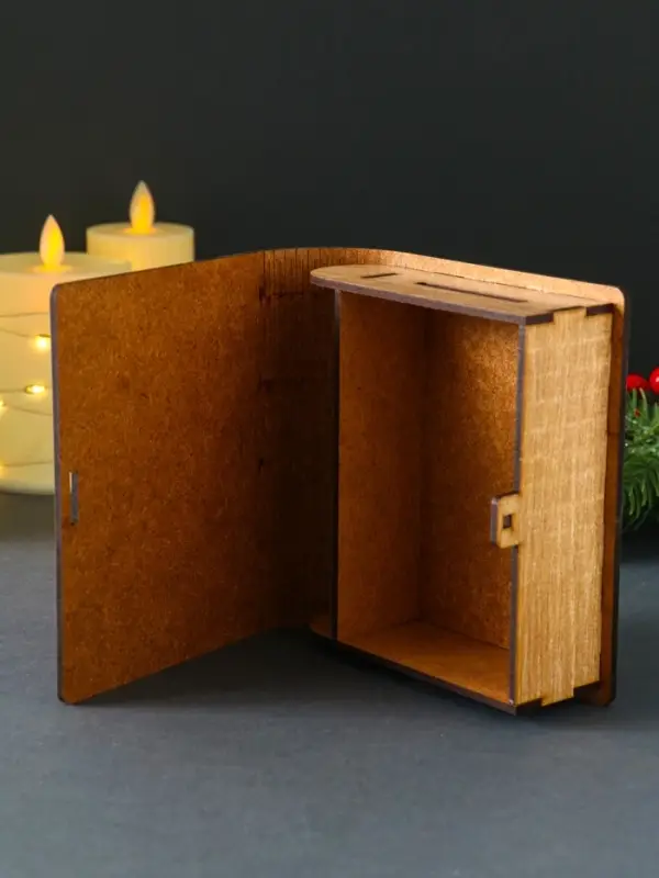 Новогодняя копилка-шкатулка "Верю в Деда Мороза" 14х12х5 см