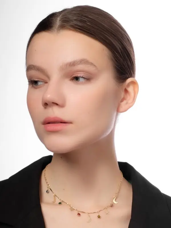 Чокер &laquo;Полумесяц&raquo;, цветной в золоте, 35 см