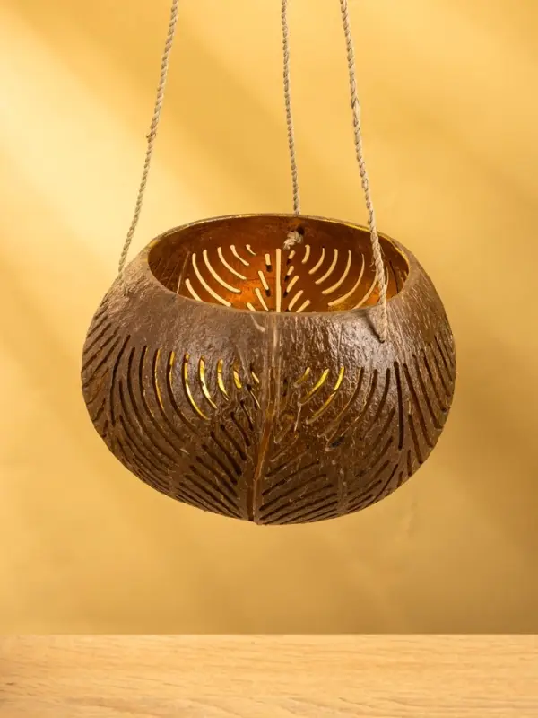 Подсвечник подвесной из кокоса, 13-17 см, коричневый Подсвечник подвесной из кокоса, 13-17 см, коричневый