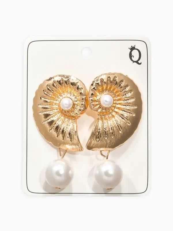 Серьги жемчуг &laquo;Ракушка&raquo;, белые в золоте