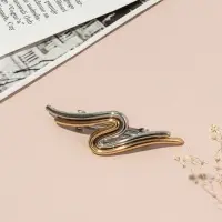 Заколка - автомат для волос «Андри», изгиб, 9 см, серебристо-золотой