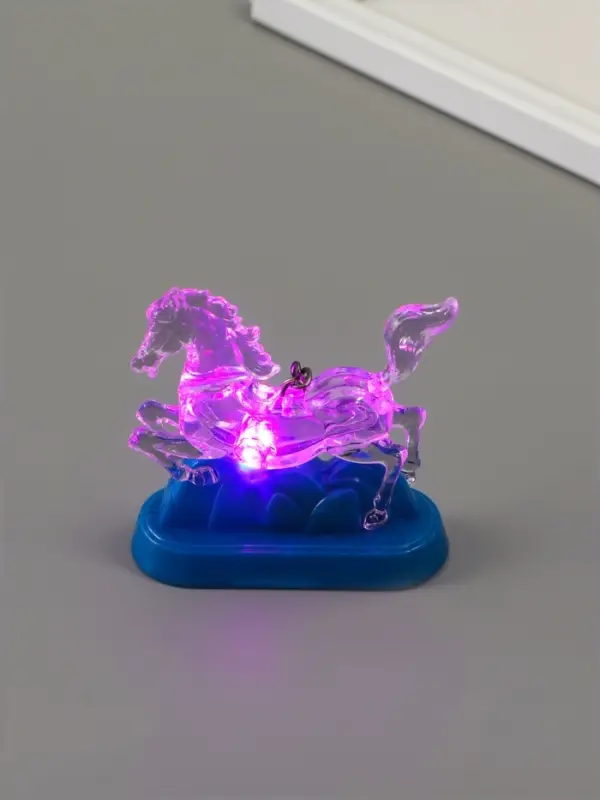 Фонарик брелок для ключей на кольце «Лошадь в горах», мигает, 6.5×2.5×6.2 см, МИКС