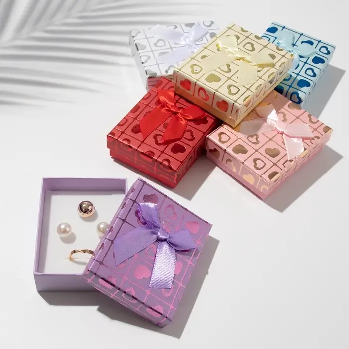 Коробочка подарочная под набор «Сердца», 7×9 (размер полезной части 6.5×8.5 см), МИКС, вставка белая Коробочка подарочная под набор «Сердца», 7×9 (размер полезной части 6.5×8.5 см), МИКС, вставка белая