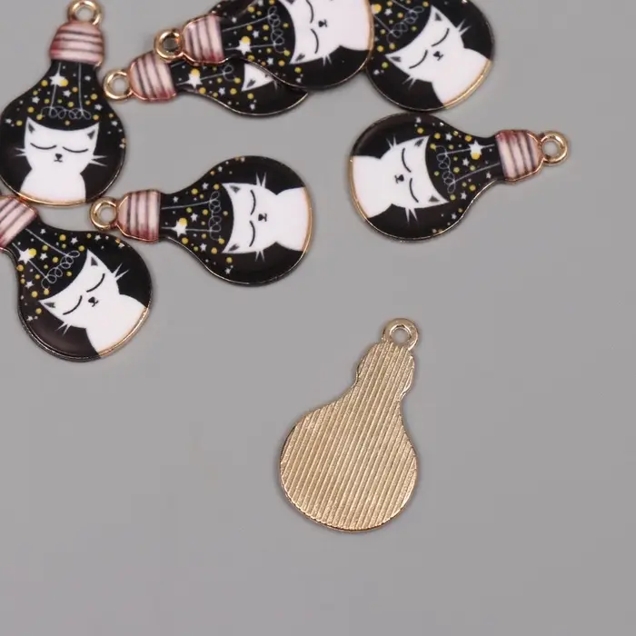 Декор для творчества металл, эмаль "Белый кот в лампочке" 2,8х1,6 см Декор для творчества металл, эмаль "Белый кот в лампочке" 2,8х1,6 см