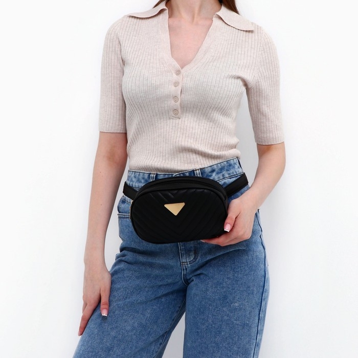 Сумка женская поясная с прострочкой 20х13х6 см, цвет чёрный