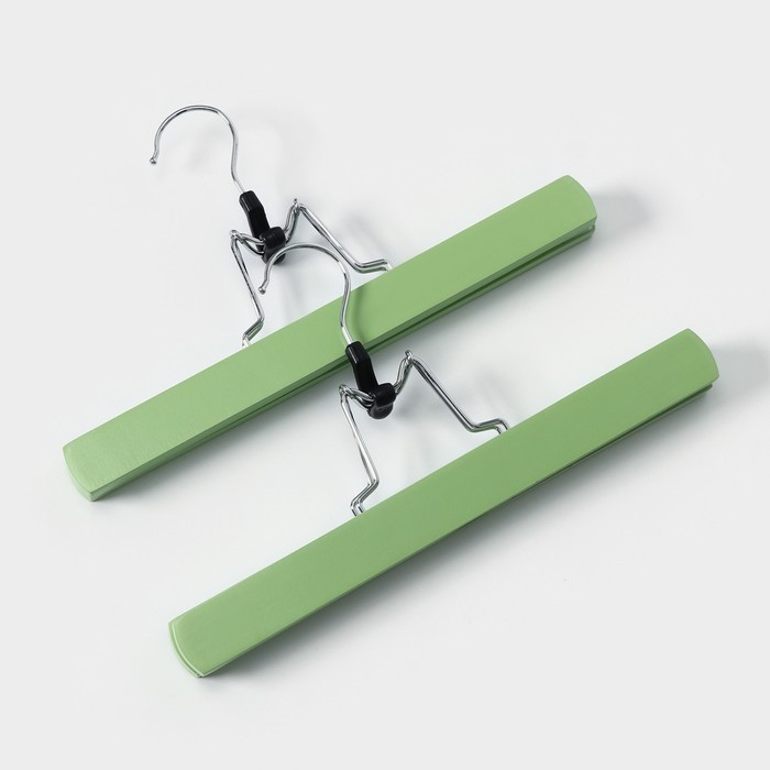 Вешалки для брюк и юбок LaDо́m Brillant, 30×17×2,4 см, 2 шт, деревянные, цвет фисташковый Вешалки для брюк и юбок LaDо́m Brillant, 30×17×2,4 см, 2 шт, деревянные, цвет фисташковый