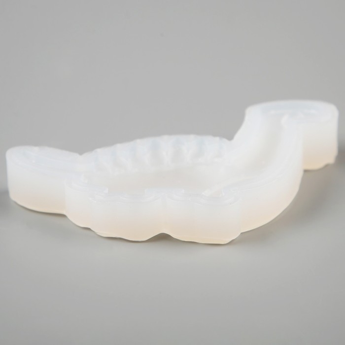 Форма силиконовая универсальная «Динозаврик», 9,6 × 7,6 × 1 см Форма силиконовая универсальная «Динозаврик», 9,6 × 7,6 × 1 см