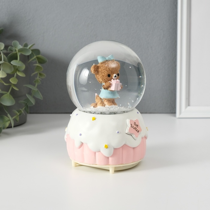 Сувенир полистоун водяной шар свет, музыка Сувенир полистоун водяной шар свет, музыка "Мишка и торт" МИКС 10,2х10,2х15,8 см