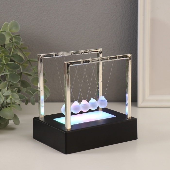 Маятник Маятник "Светящиеся шары" 5 диодов МИКС 12х12х9 см