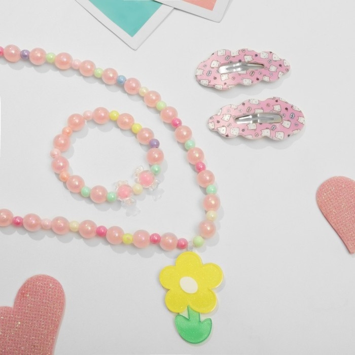 Комплект детский «Выбражулька» 3 предмета: 2 заколки, кулон, цветы, цветной Комплект детский «Выбражулька» 3 предмета: 2 заколки, кулон, цветы, цветной