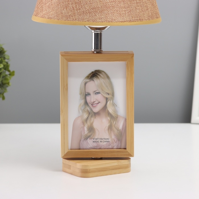 Лампа настольная с фоторамкой 10х15см (пластиковая вставка) 20х20х35см Лампа настольная с фоторамкой 10х15см (пластиковая вставка) 20х20х35см