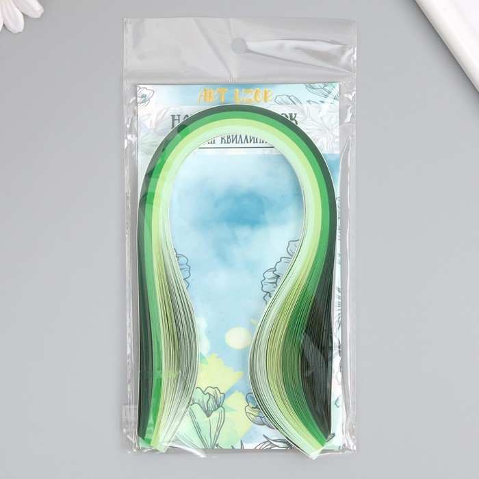 Полоски для квиллинга 100 полосок плотность 120 гр Полоски для квиллинга 100 полосок плотность 120 гр "Зелёный градиент" ш. 0,5 см дл. 39 см