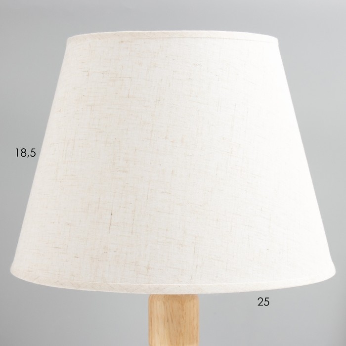 Настольная лампа Настольная лампа "Лигнум" E27 40Вт светлое дерево 25х25х37,5 см RISALUX