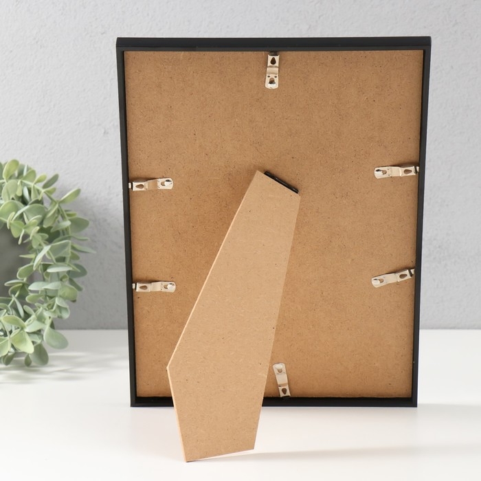 Фоторамка пластик Lida 21х30 см чёрный Фоторамка пластик Lida 21х30 см чёрный