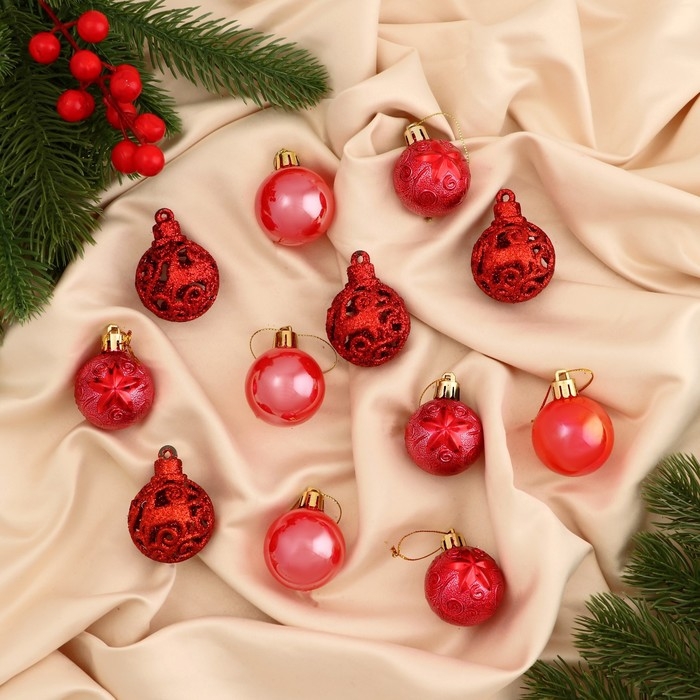 Набор шаров пластик d-4 см, 12 шт Набор шаров пластик d-4 см, 12 шт "Мелодия" орнамент, красный