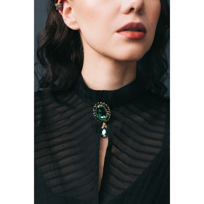 Брошь «Овал» с каплей, цвет зелёный в золоте Брошь «Овал» с каплей, цвет зелёный в золоте