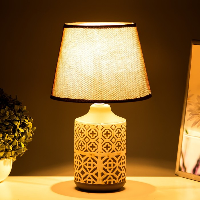 Лампа настольная 16009/1 E14 40Вт бело-шоколадный 24х24х40 см RISALUX