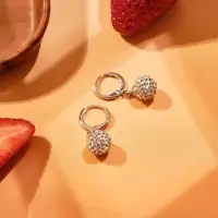 Серьги со стразами &laquo;Шамбала&raquo; сияние, белые в серебре