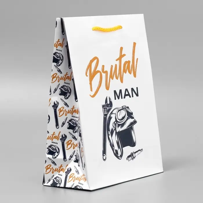 Пакет подарочный ламинированный, упаковка, Brutal man, MS, 23 х 18 х 8 см