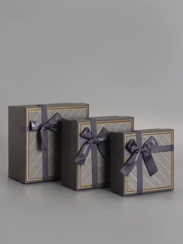 Набор подарочных коробок 3 в 1 квадратные, 19&times;19&times;9.5 см, 17&times;17&times;8 см, 15&times;15&times;6.5 см, с бантом, графитовый