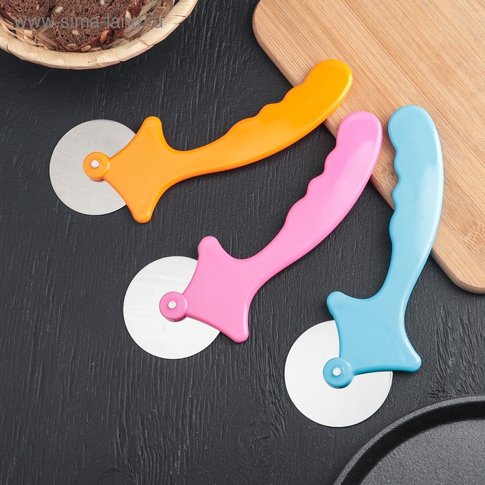 Нож для пиццы и теста «Комета», 19 см, цвет МИКС Нож для пиццы и теста «Комета», 19 см, цвет МИКС